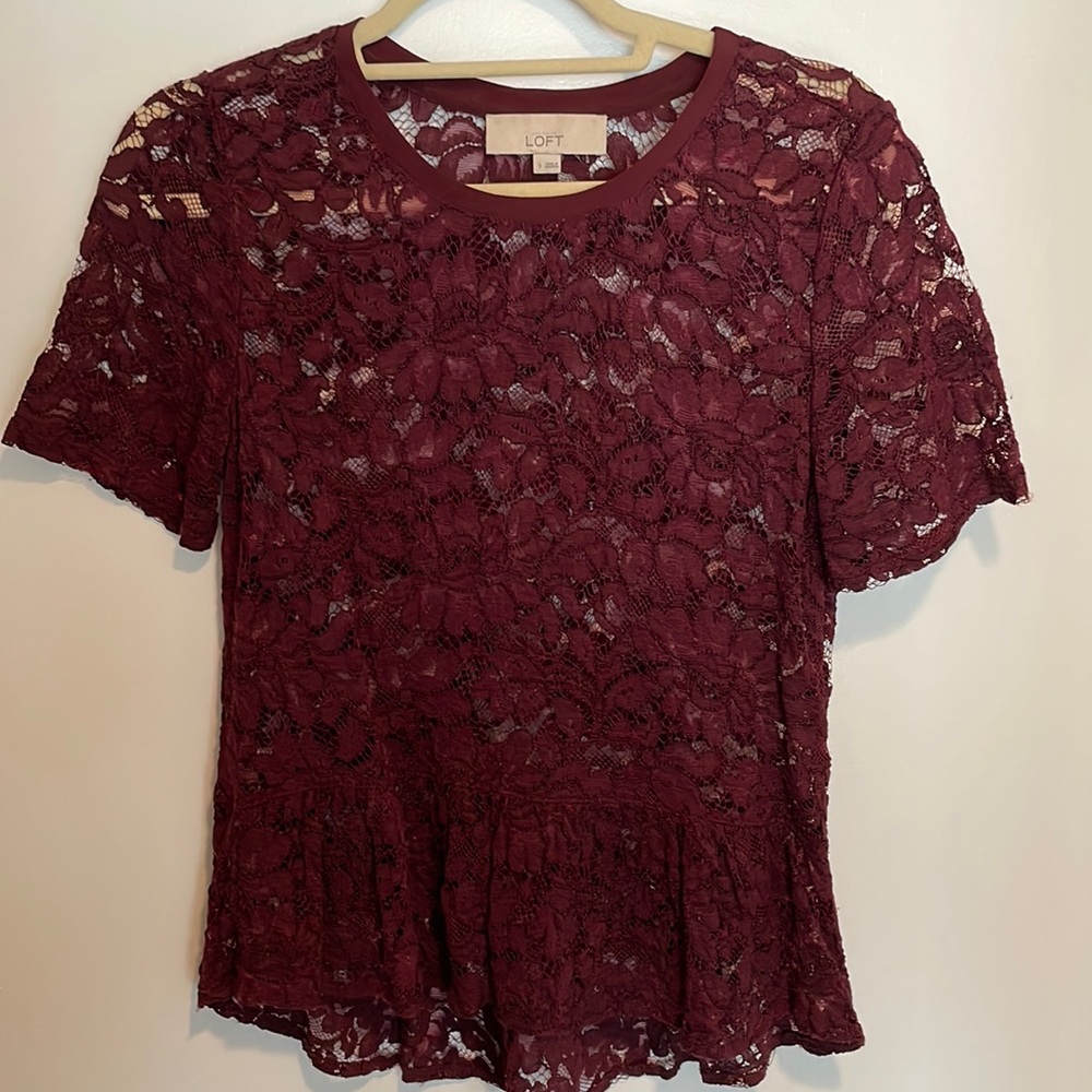 Loft Lace Maroon Short Sleeve Blouse, Size Small
